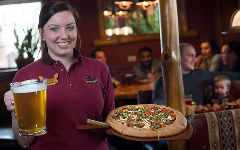 Moosejaw Pizza & Dells Brewing Co