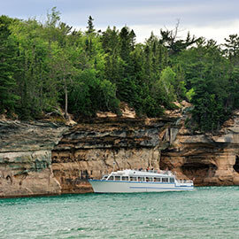 A tour boat on the Wisconsin River